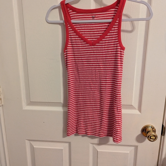 Gap Women's Tank Top - Picture 3 of 11